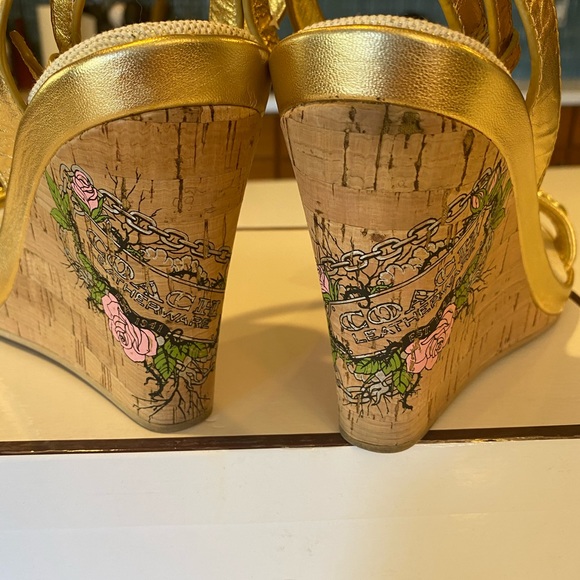 Coach gold/cork wedges - Picture 3 of 5